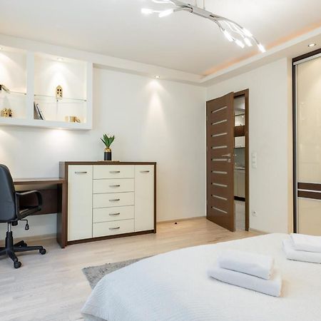 Golden Apartments Warsaw - Top Location - Grzybowska 5 Buitenkant foto
